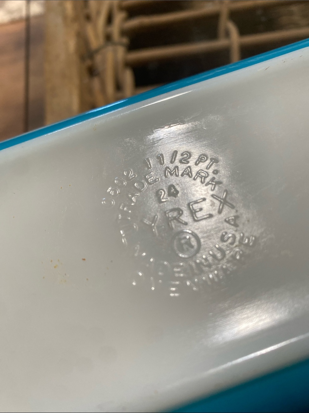 Pyrex Blue Glass Covered Casserole Dish - Picture 2 of 2